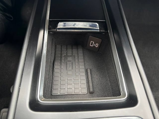 Used 2024 Lincoln Corsair AWD w/ Equipment Group 101A image 18