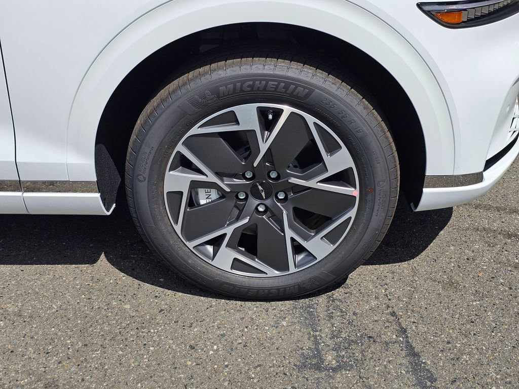 New 2026 Genesis Electrified GV70 image 9
