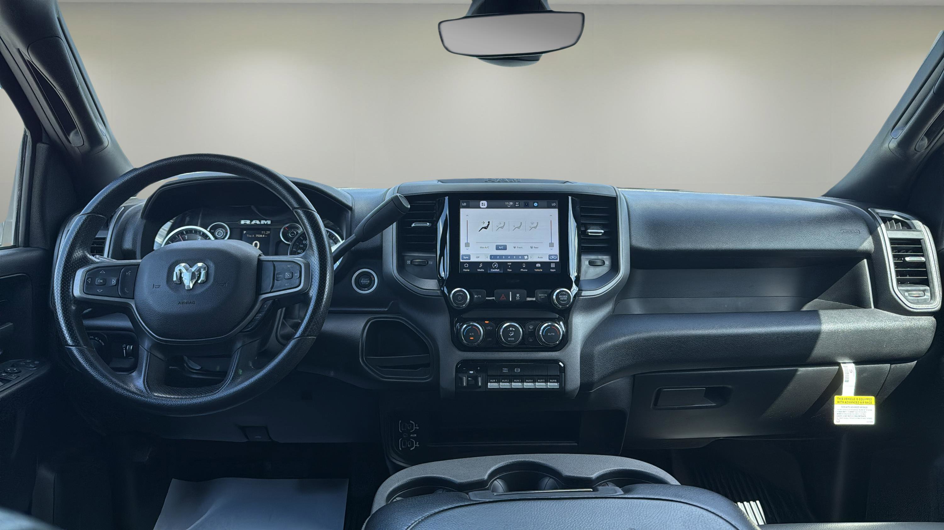 Used 2023 RAM 3500 Tradesman w/ Chrome Appearance Group image 15