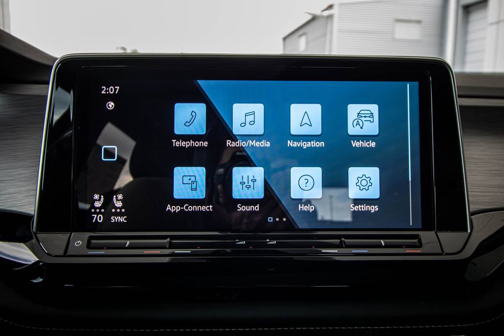New 2026 Volkswagen Atlas Cross Sport SE FWD image 44