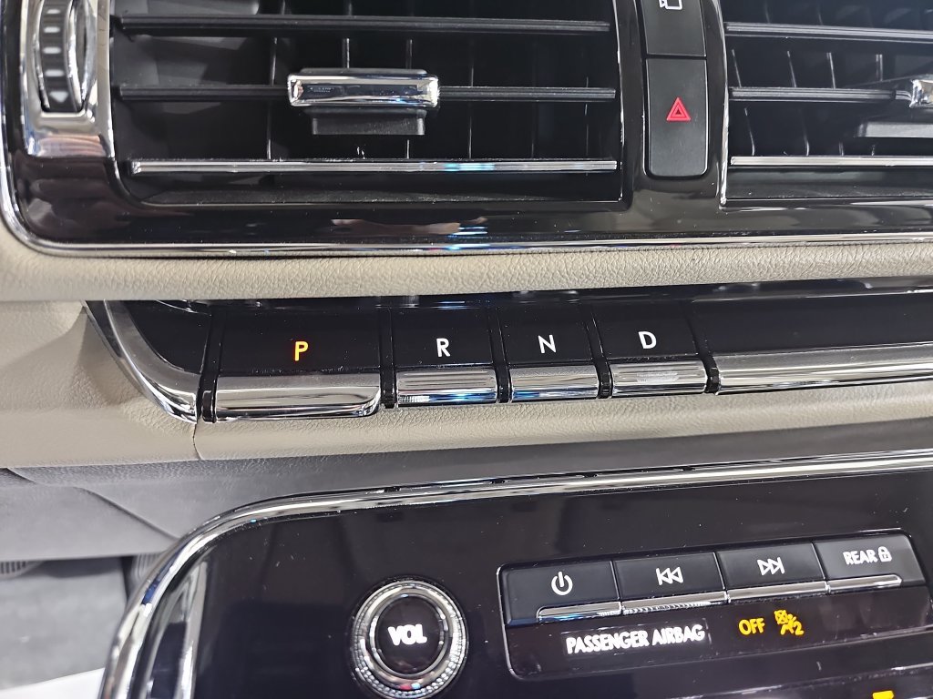 Used 2023 Lincoln Navigator L Reserve AWD/4WD image 28