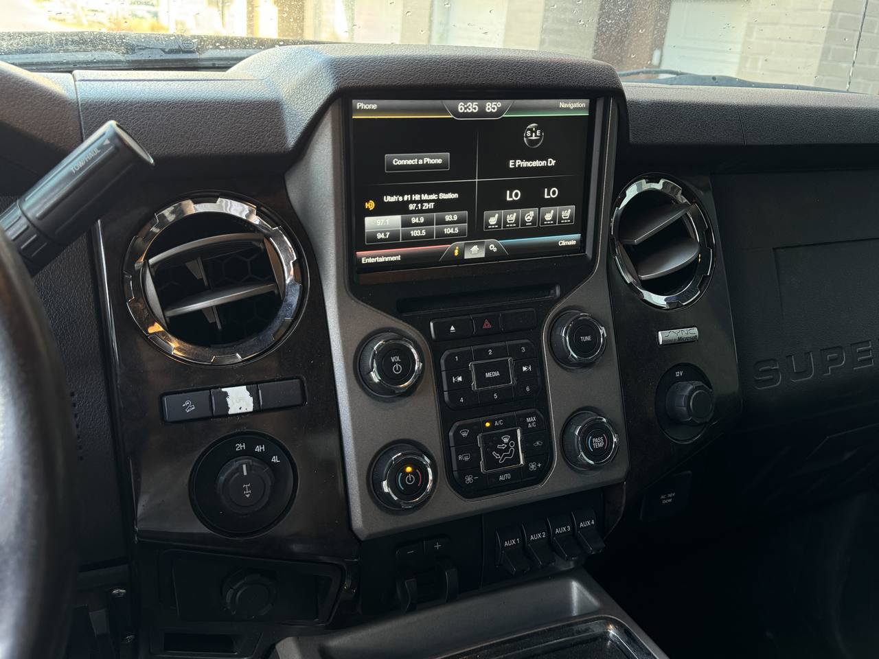 Used 2014 Ford F350 Platinum w/ Platinum Package AWD/4WD image 18