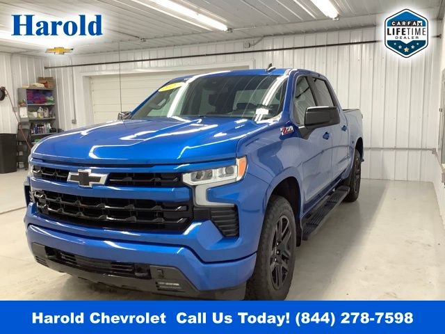 Used 2024 Chevrolet Silverado 1500 RST w/ Z71 Off-Road Package image 3