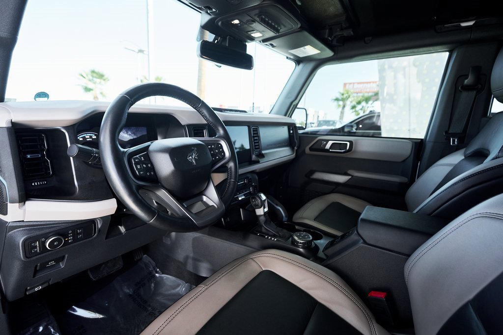 Used 2022 Ford Bronco Wildtrak image 2