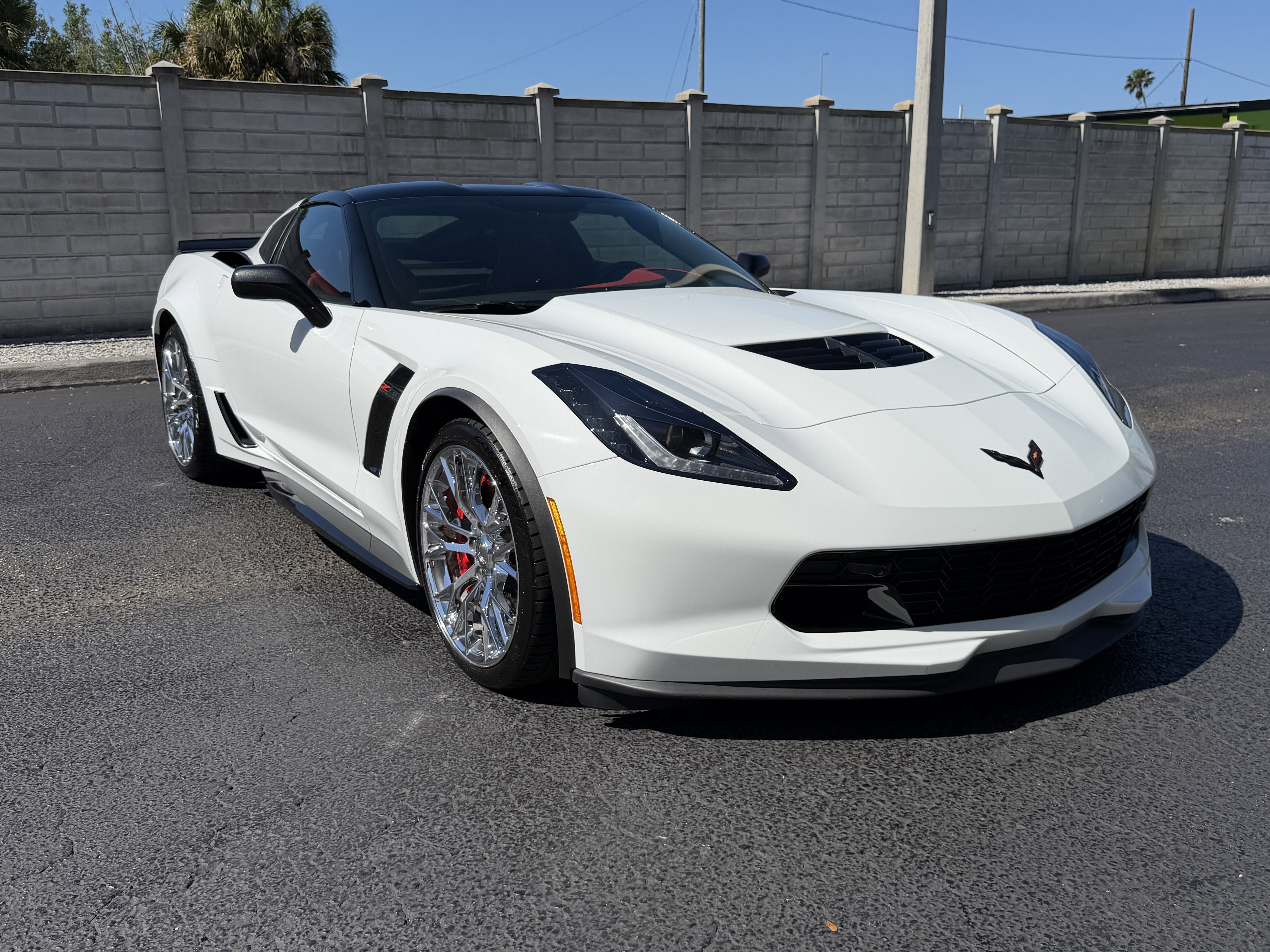 Used 2019 Chevrolet Corvette Z06 RWD image 8