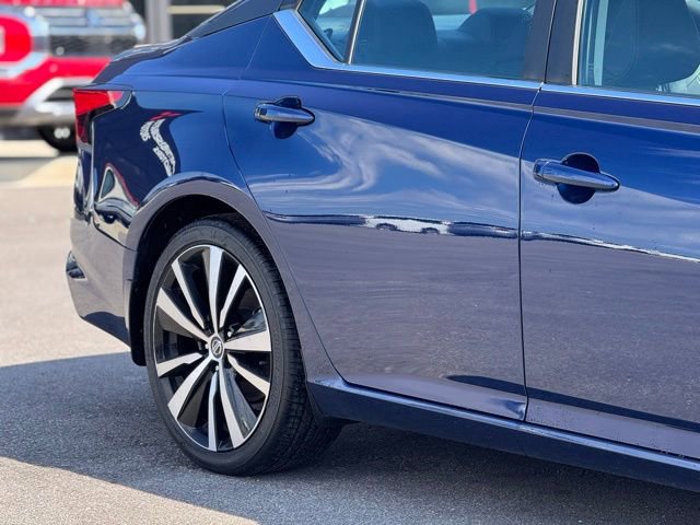 Used 2022 Nissan Altima 2.5 SR FWD image 3