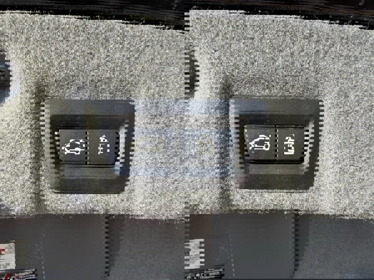 Used 2013 BMW ALPINA B7 image 33