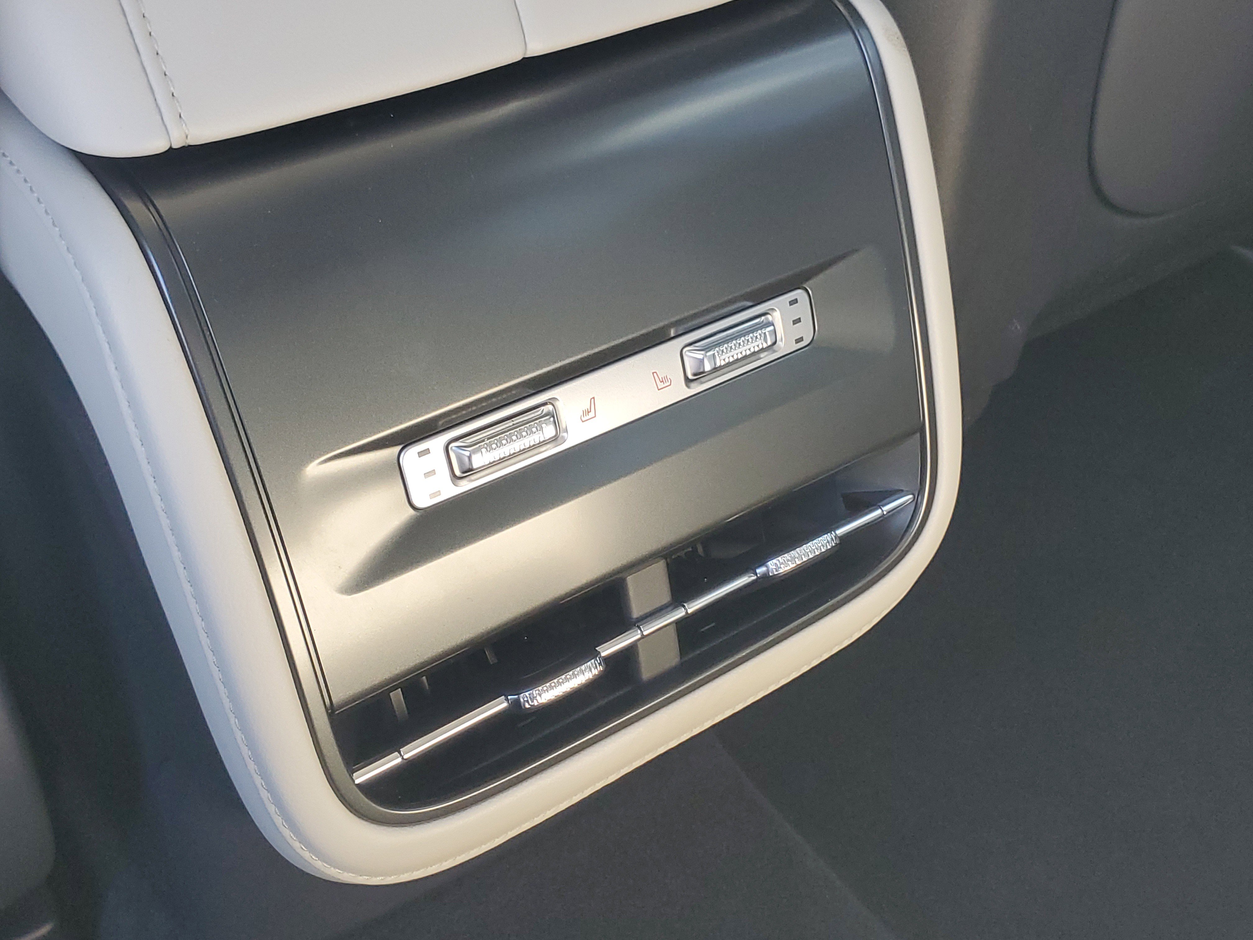 New 2026 Lincoln Nautilus Premier w/ Equipment Group 102A AWD/4WD image 29