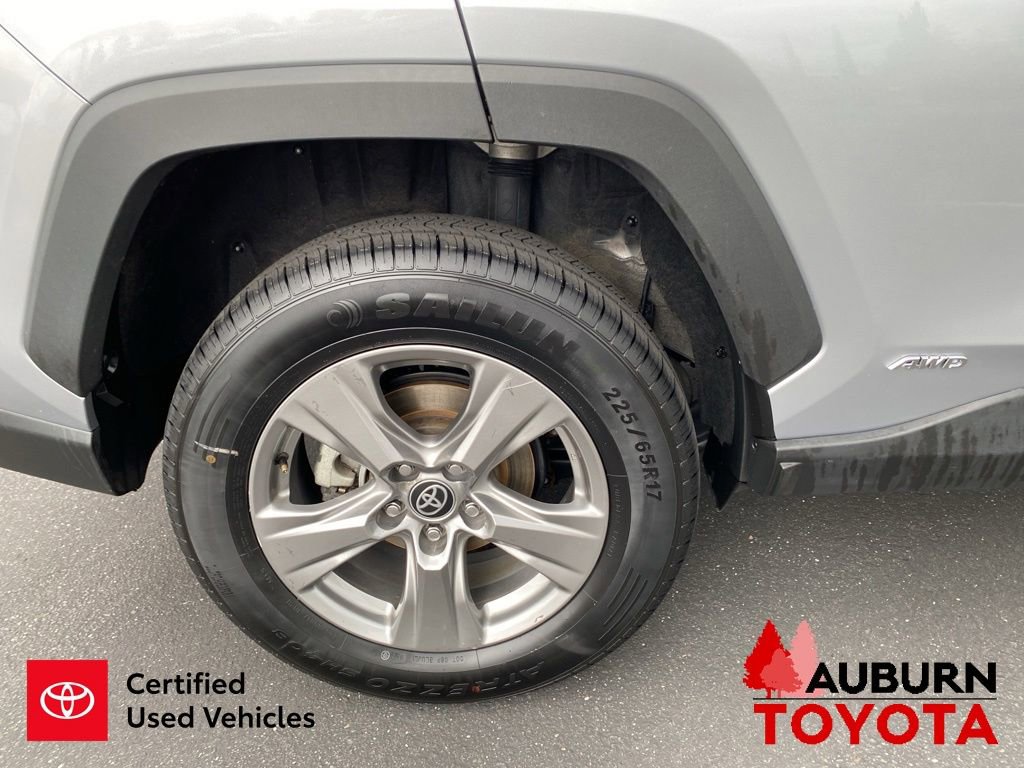 Used 2024 Toyota RAV4 XLE AWD/4WD image 14