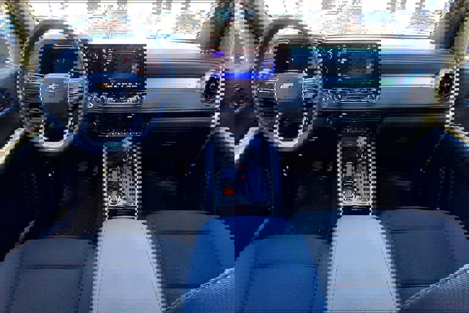 Used 2024 Chevrolet Colorado LT w/ LT Convenience Package II image 15