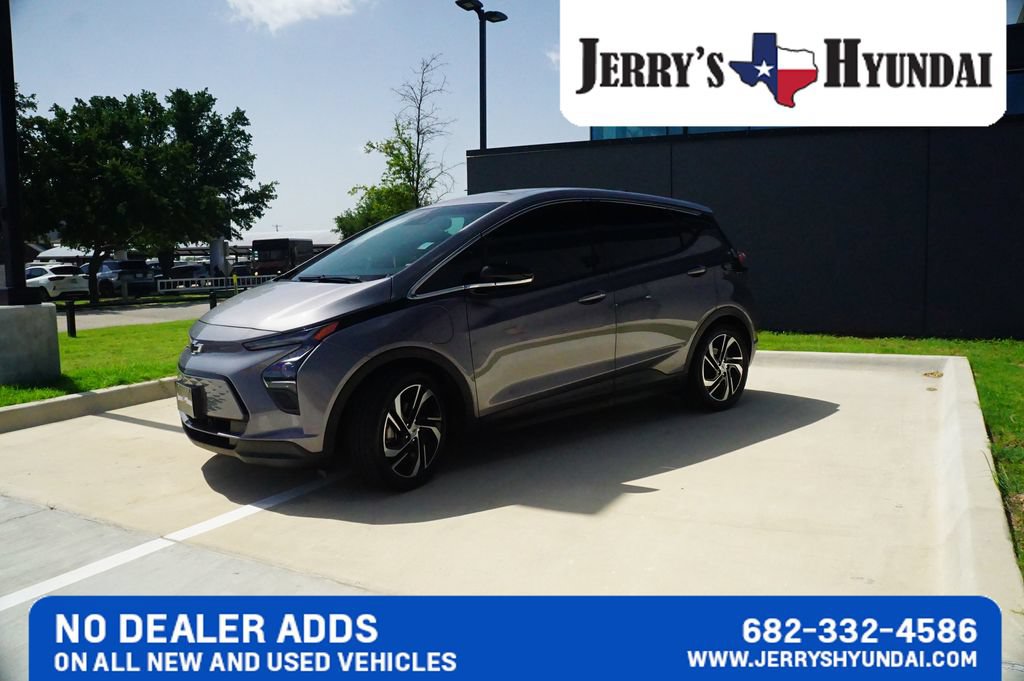 Used 2023 Chevrolet Bolt LT FWD image 4