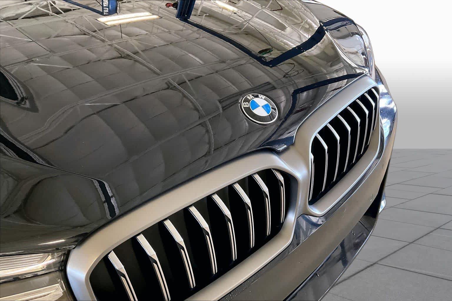 Used 2022 BMW M550i xDrive w/ Executive Package AWD/4WD image 30
