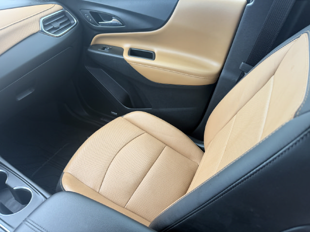 Used 2021 Chevrolet Equinox Premier FWD image 17