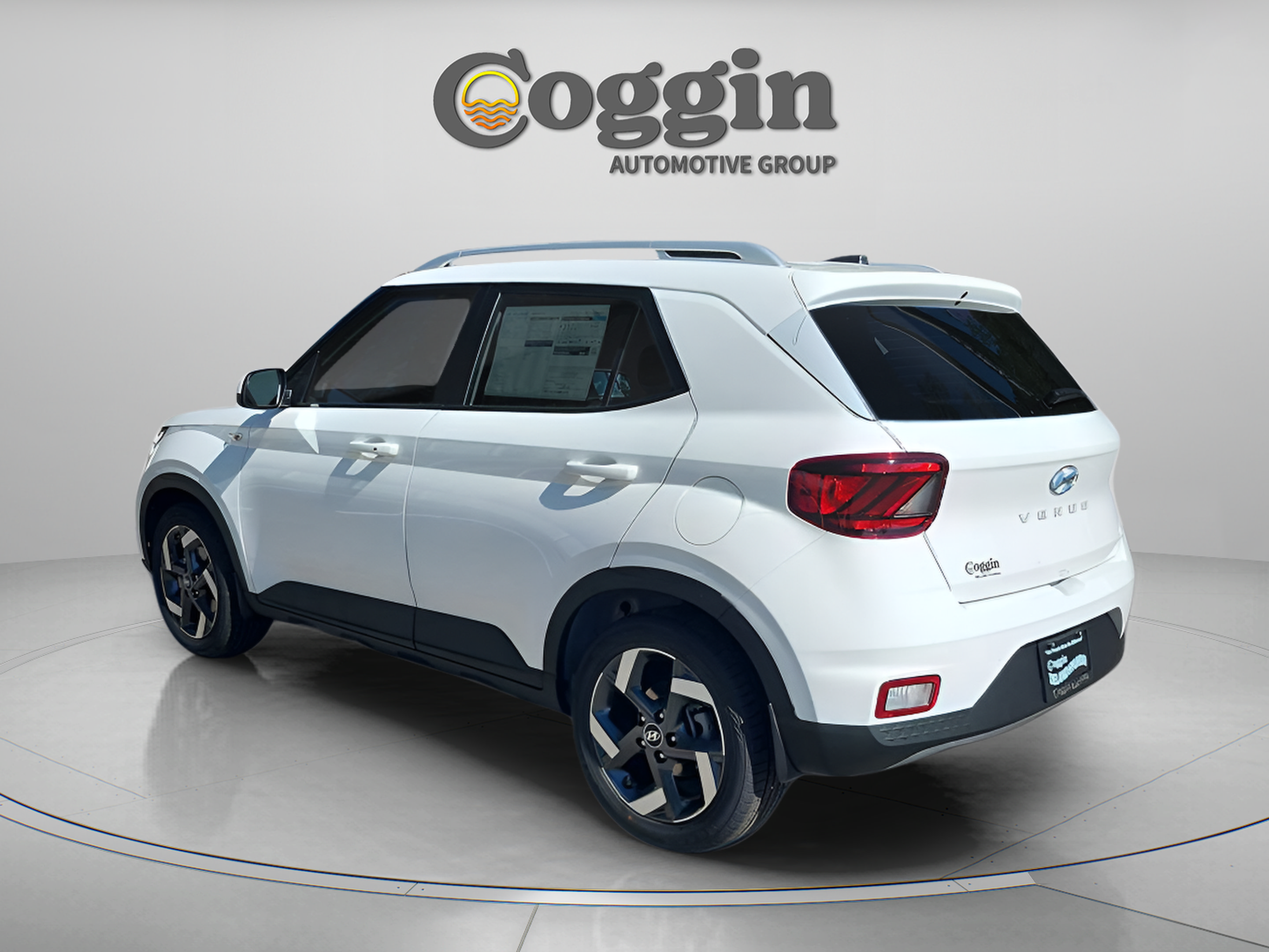 Certified 2026 Hyundai Venue SEL FWD image 4
