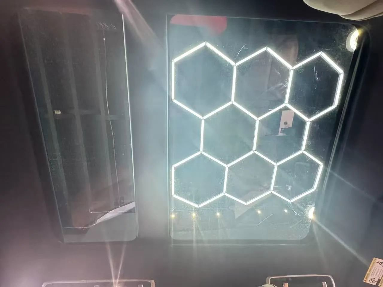 Used 2025 Land Rover Range Rover Long Wheelbase SE image 19