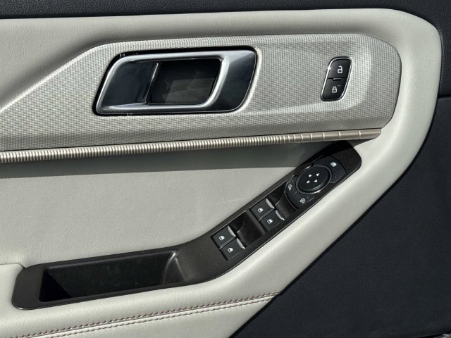 New 2026 Ford Explorer Active w/ Active Comfort Package RWD image 19