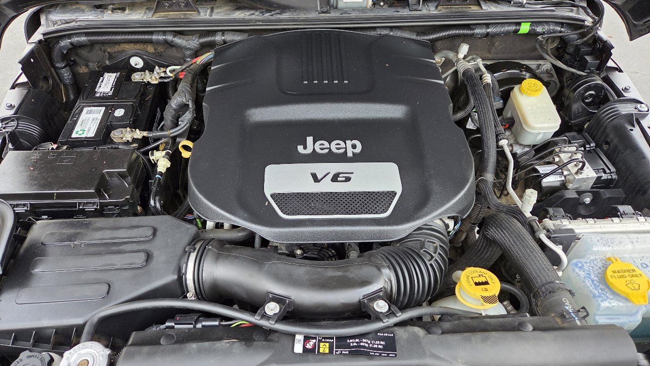 Used 2017 Jeep Wrangler Unlimited Sport w/ Quick Order Package 24S image 21