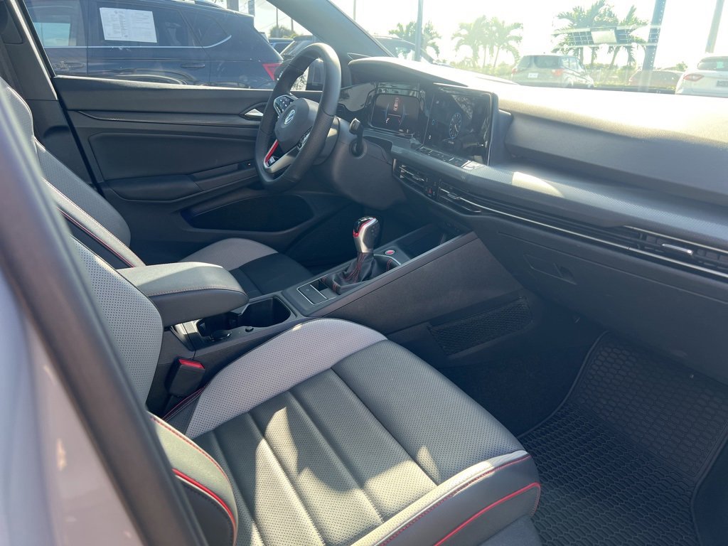 Certified 2022 Volkswagen GTI SE image 10