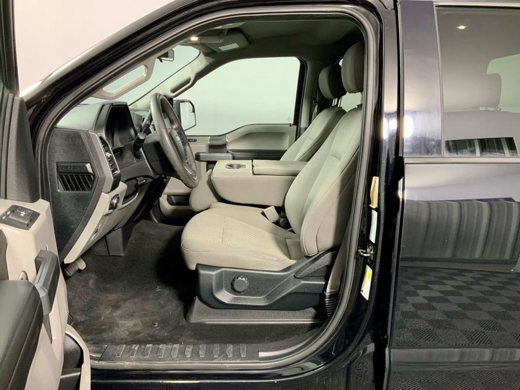 Used 2018 Ford F150 XLT AWD/4WD image 18