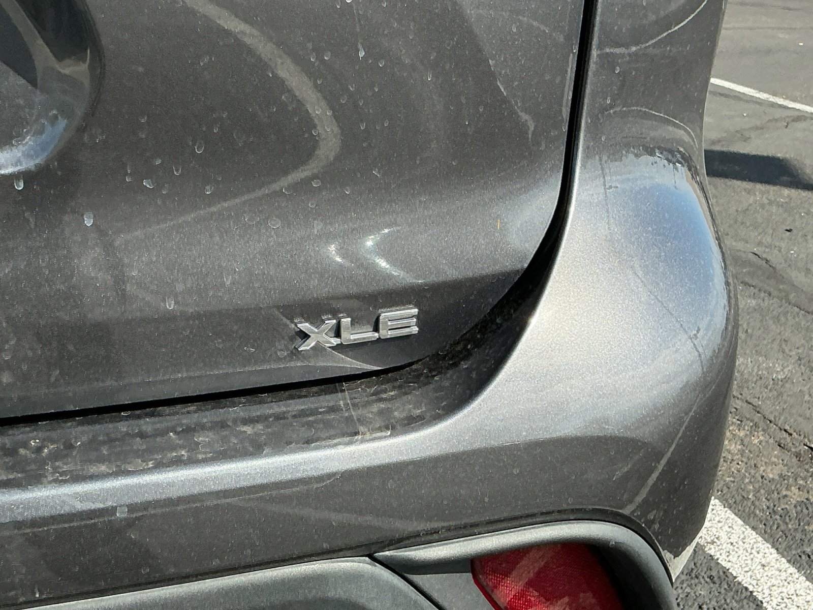 Used 2023 Toyota Highlander XLE image 18