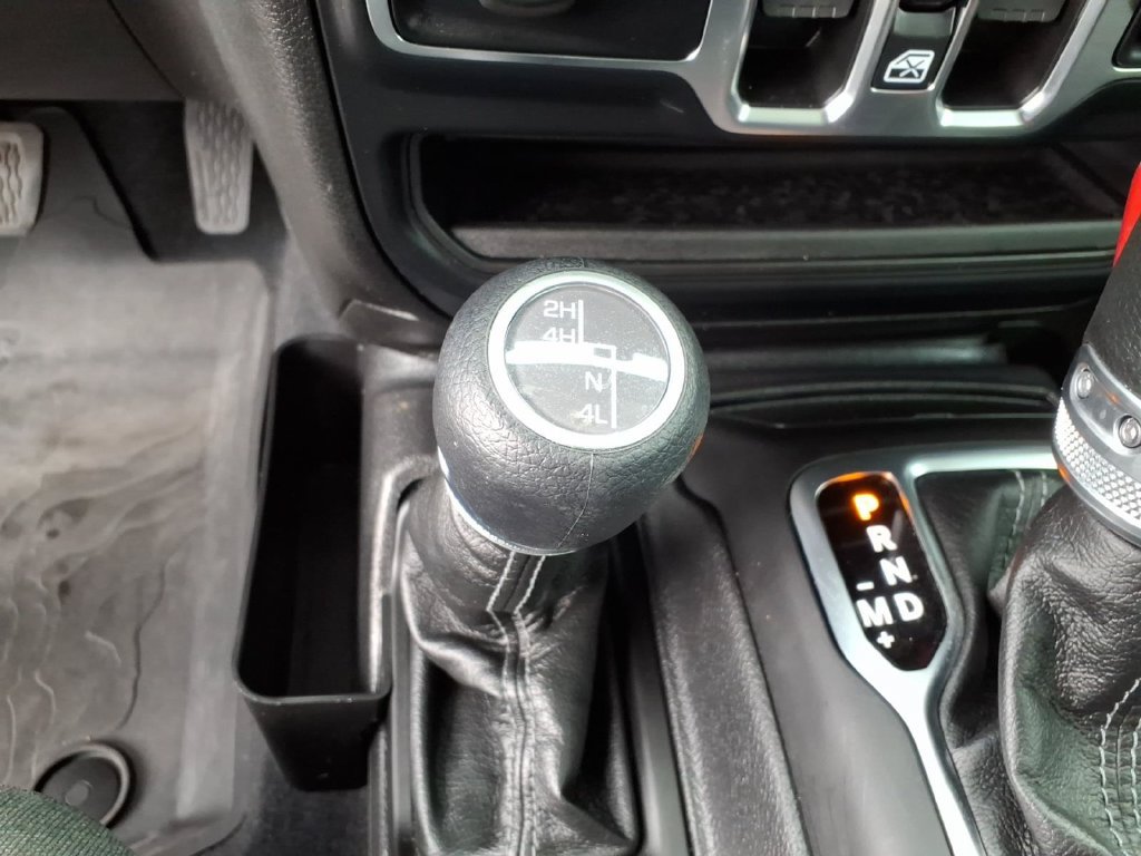 Used 2025 Jeep Gladiator Sport AWD/4WD image 29