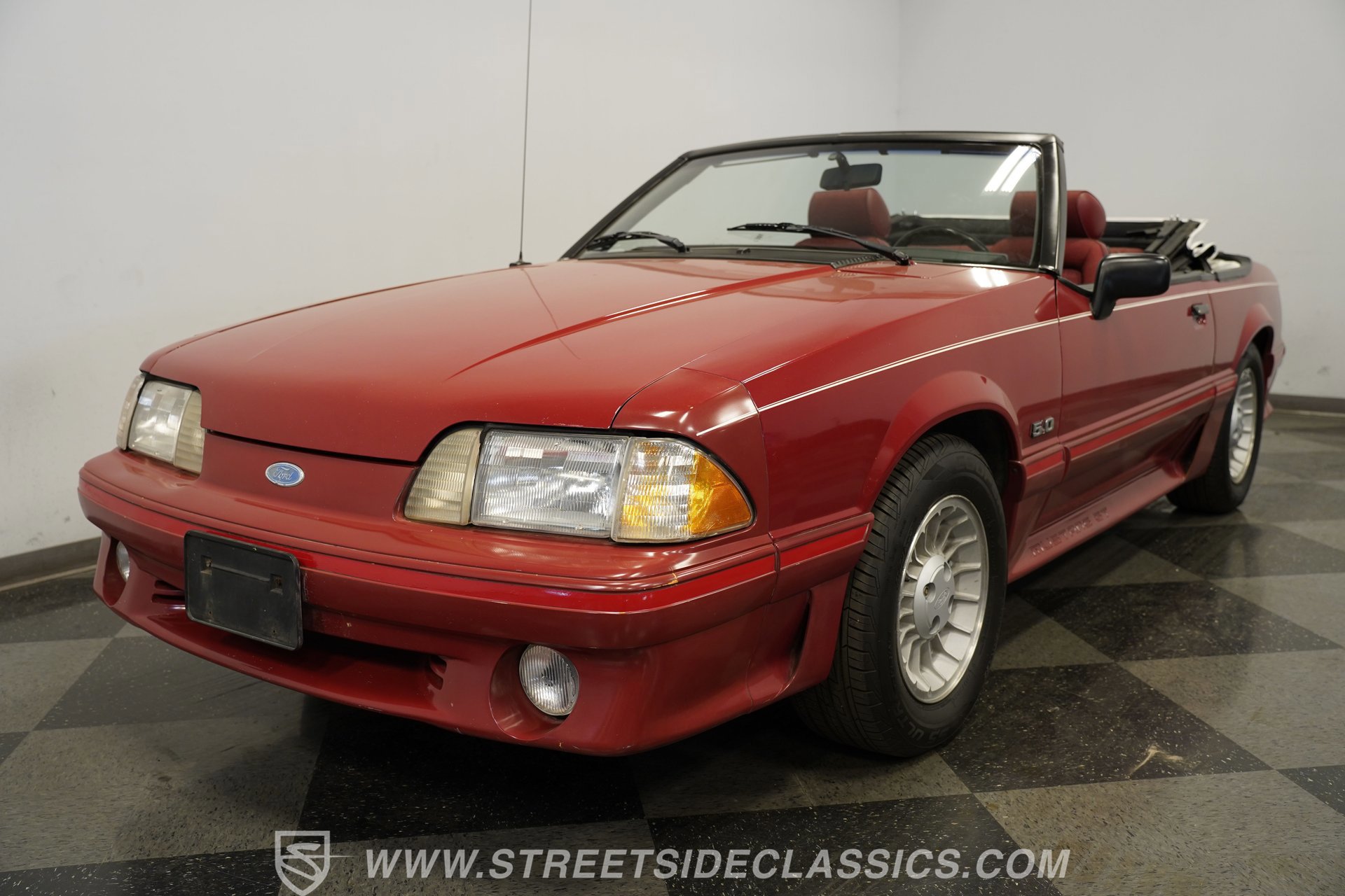 Used 1988 Ford Mustang GT RWD image 19