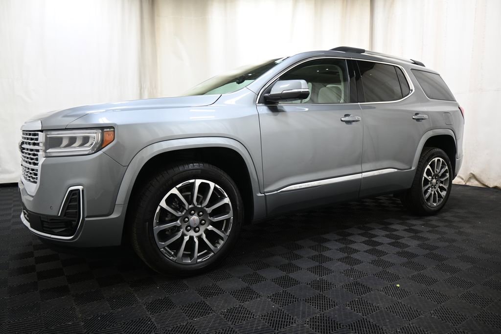 Used 2023 GMC Acadia Denali w/ Denali Technology Package image 6