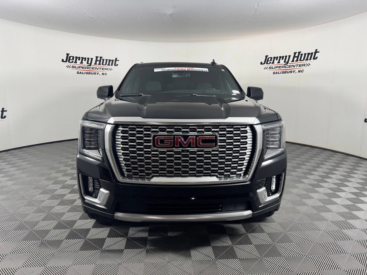 Used 2022 GMC Yukon Denali AWD/4WD image 4