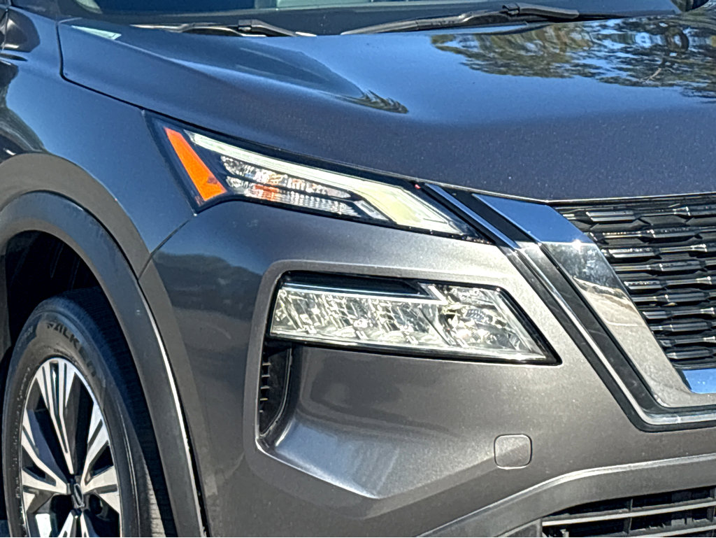 Used 2022 Nissan Rogue SV image 25