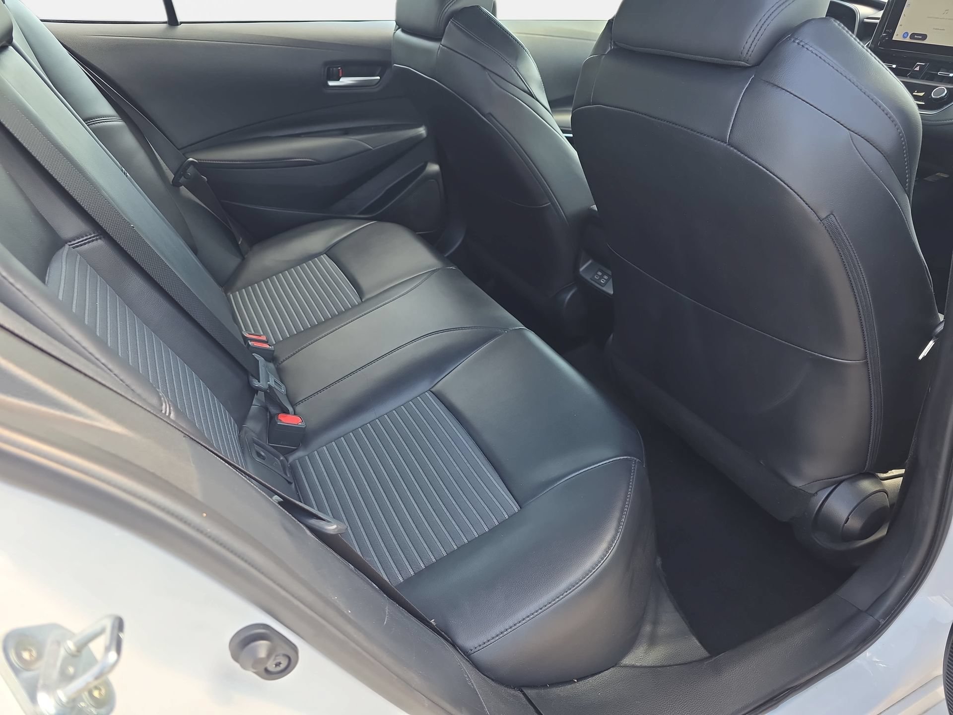Used 2024 Toyota Corolla XSE FWD image 11