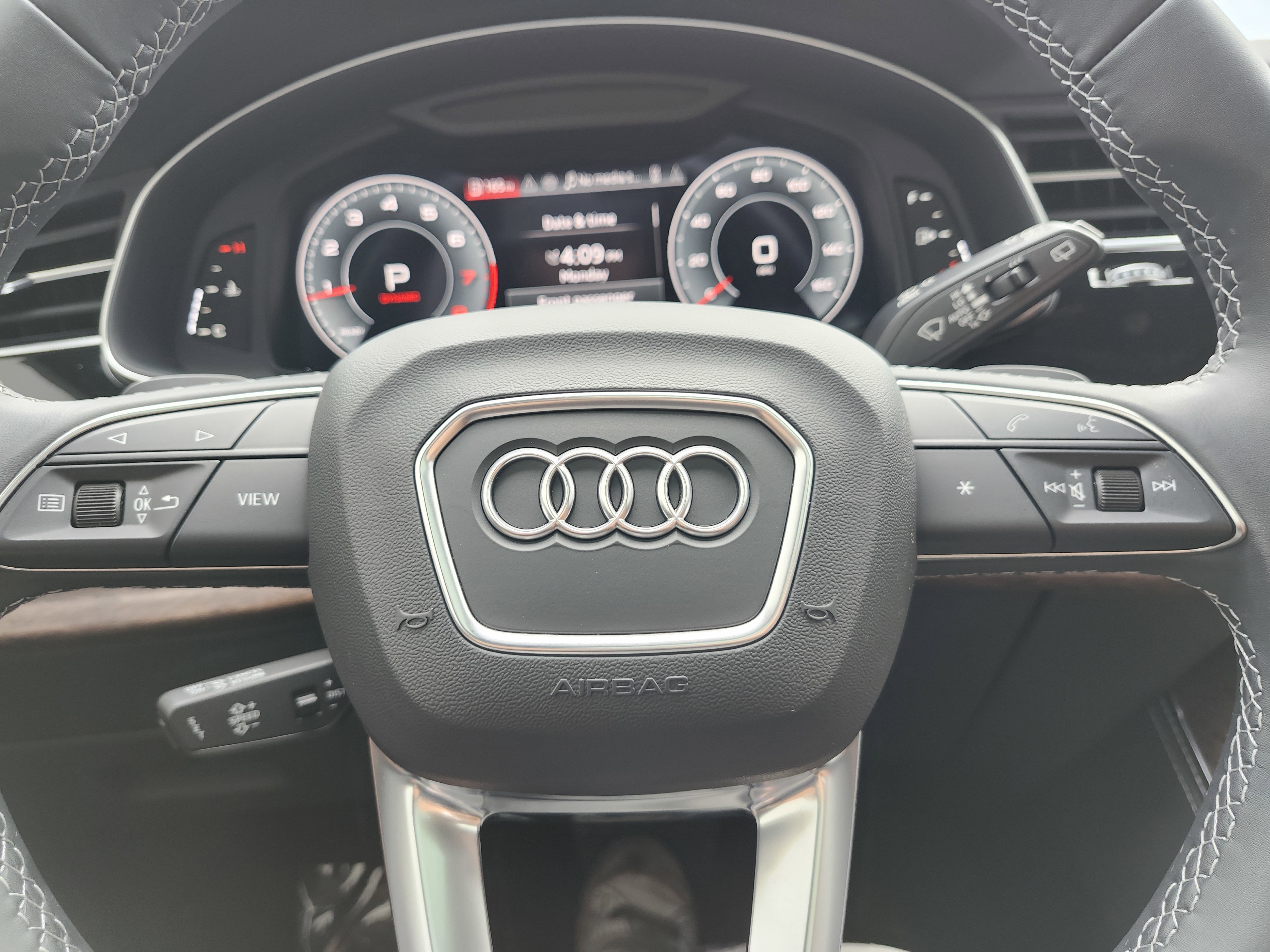 Used 2025 Audi Q7 2.0T Premium Plus AWD/4WD image 32