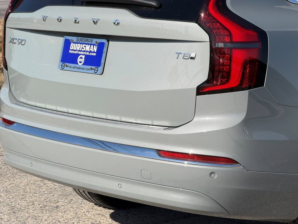New 2026 Volvo XC90 T8 Plus w/ Protection Package Premier AWD/4WD image 8