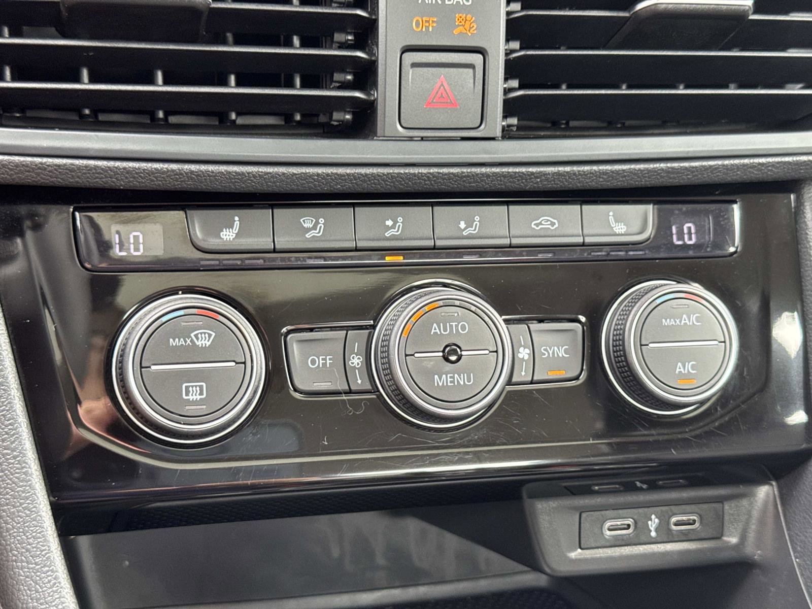 Certified 2022 Volkswagen Jetta SE image 16