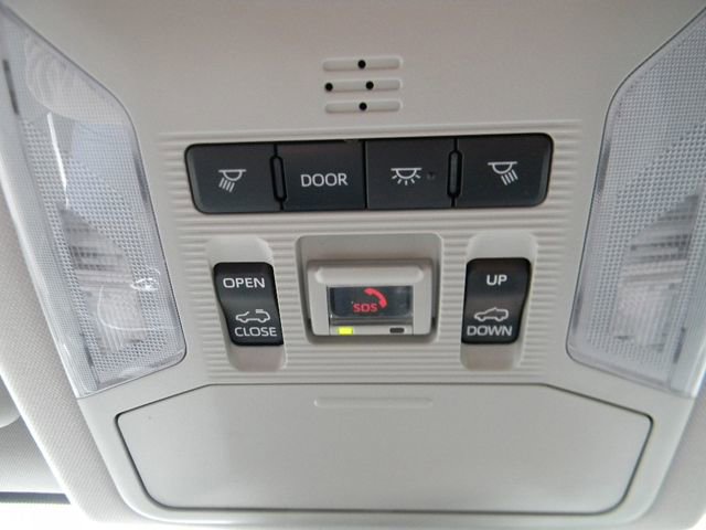 Used 2023 Toyota RAV4 XLE Premium AWD/4WD image 20