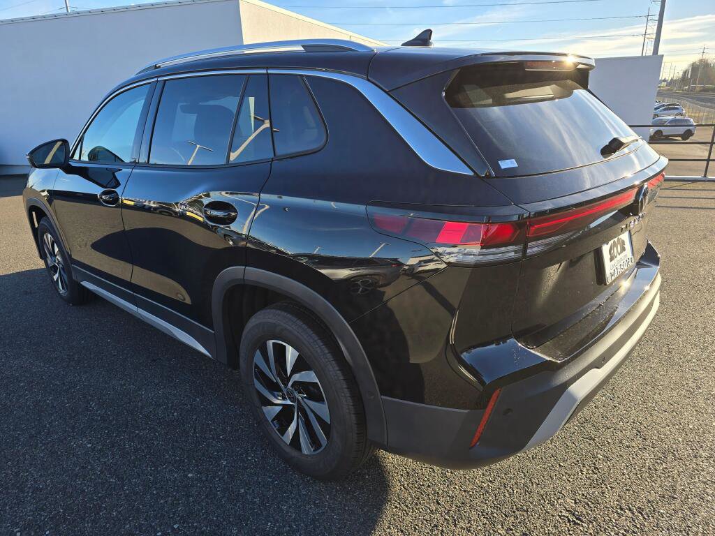 New 2026 Volkswagen Tiguan S AWD/4WD image 6