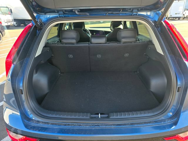 Certified 2024 Kia Niro Wind w/ Wind Preserve Package FWD image 16