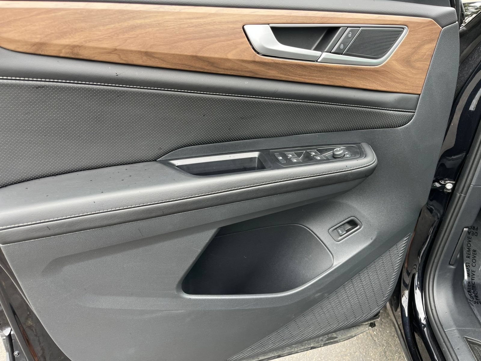 Used 2026 Volkswagen Atlas SE FWD image 18