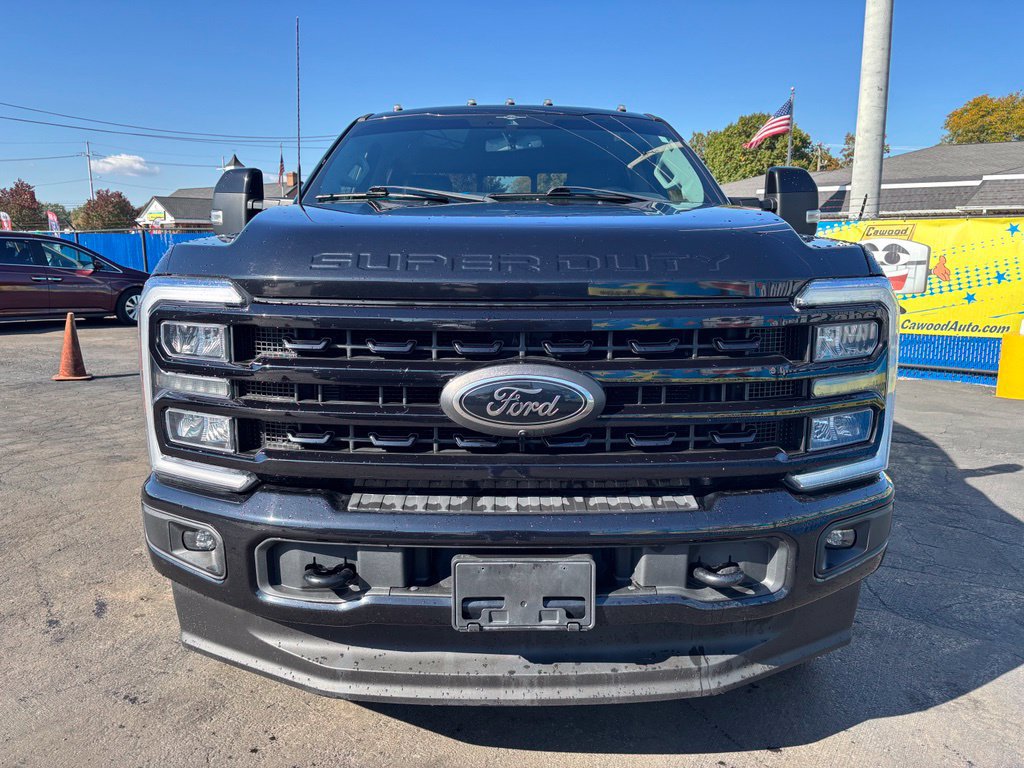Used 2023 Ford F250 Lariat w/ Black Appearance Package AWD/4WD image 8
