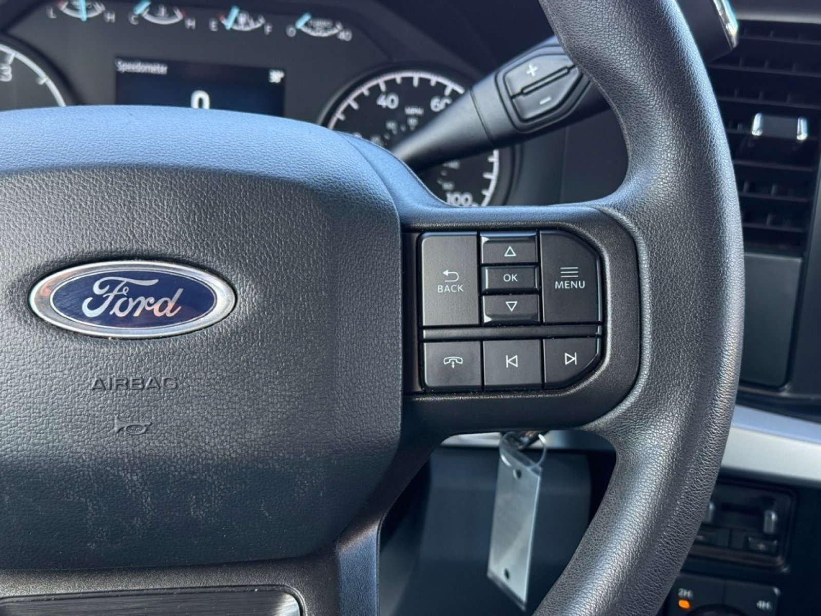 Used 2025 Ford F350 XLT image 24