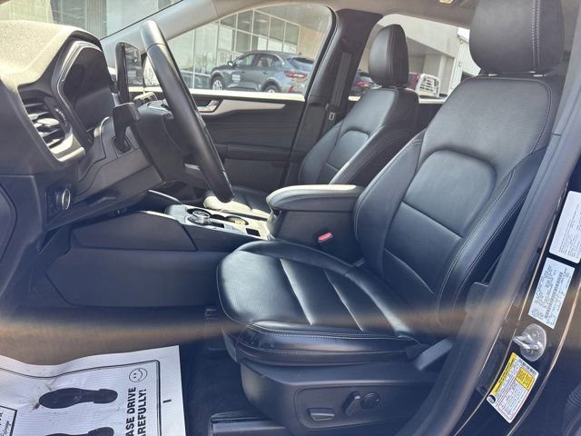 Used 2025 Ford Escape Platinum AWD/4WD image 11