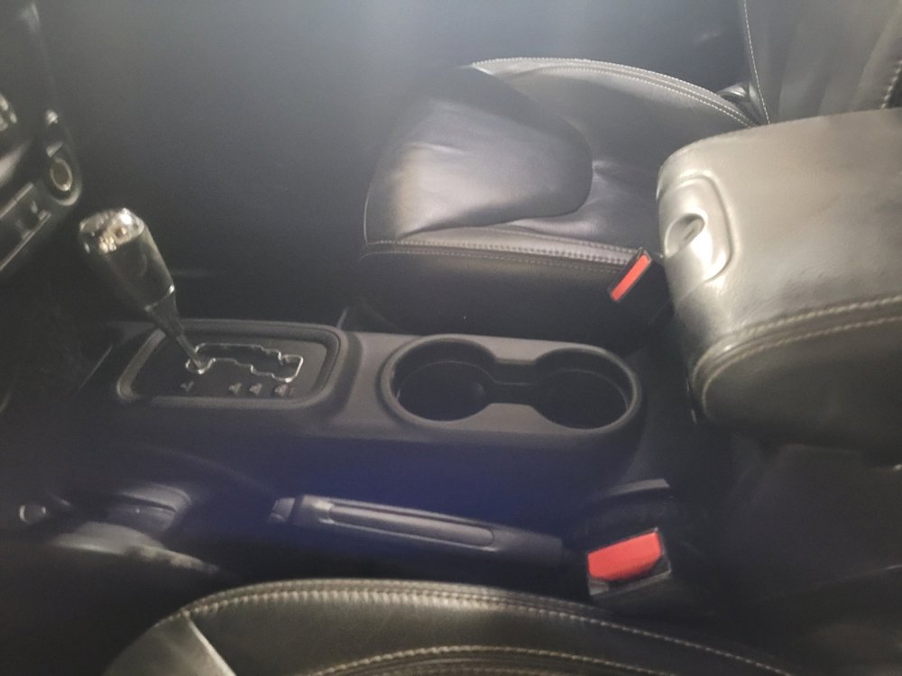 Used 2015 Jeep Wrangler Rubicon image 26