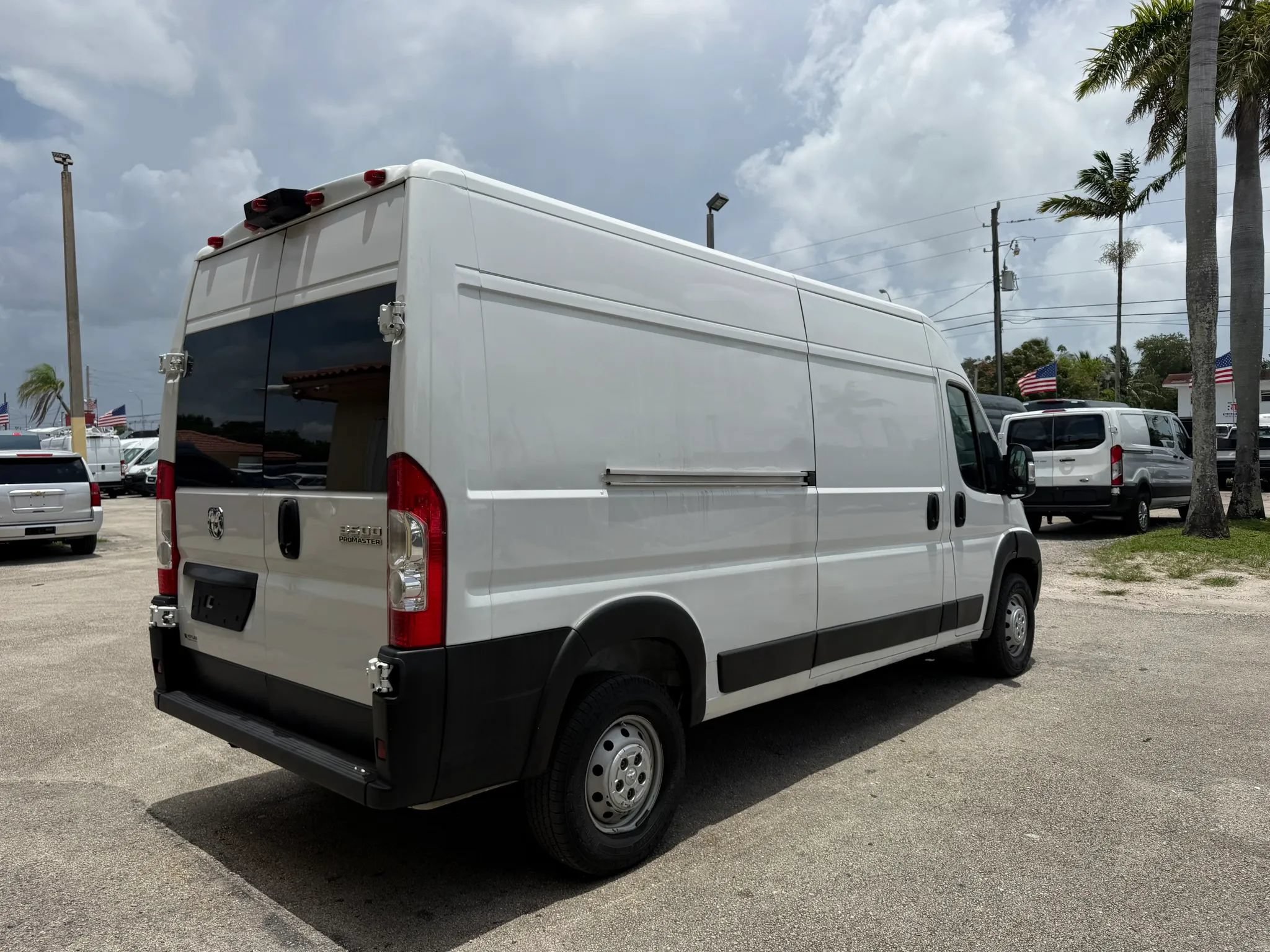 Used 2023 RAM ProMaster 3500 FWD image 6