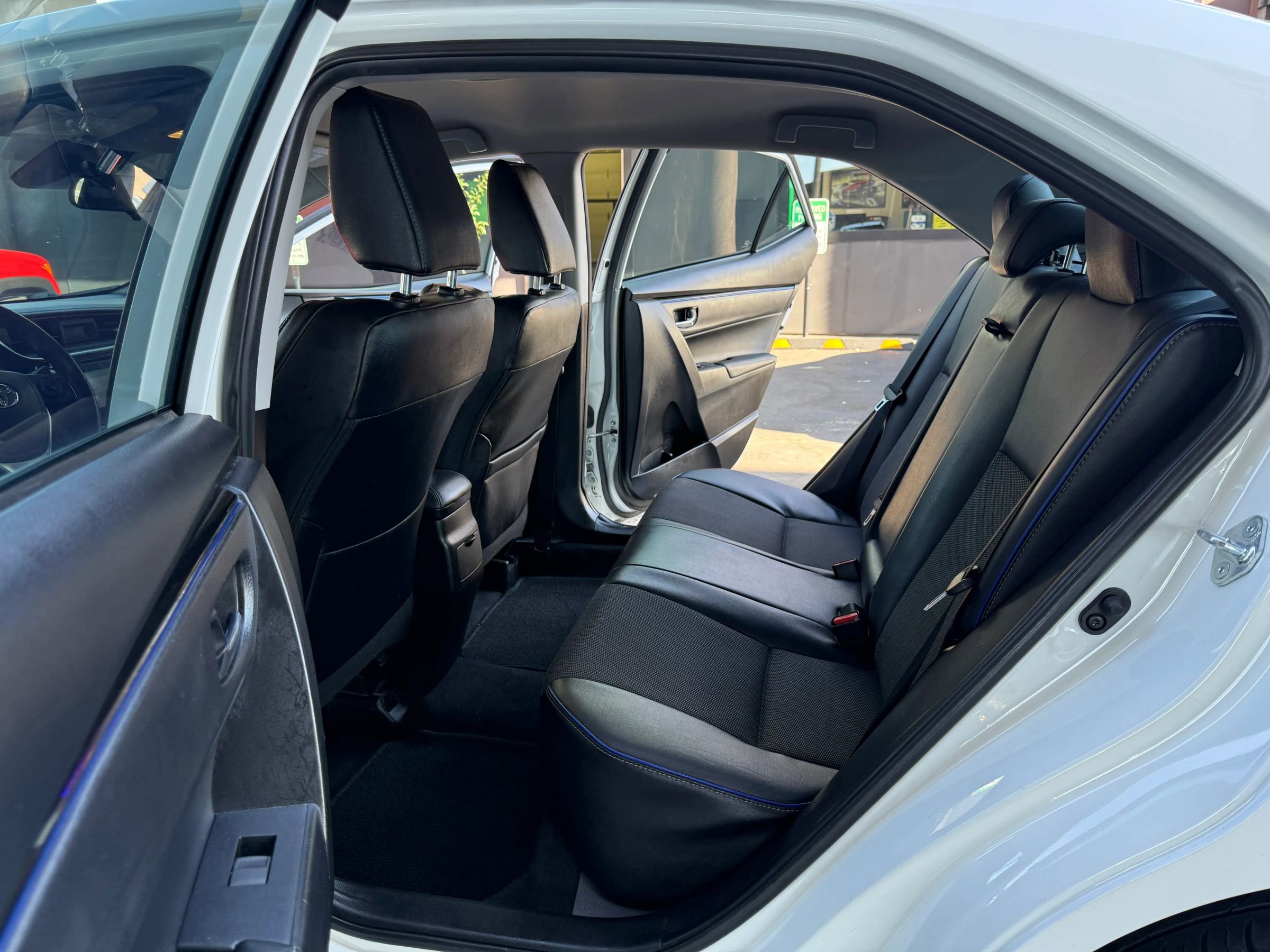 Used 2017 Toyota Corolla SE image 13