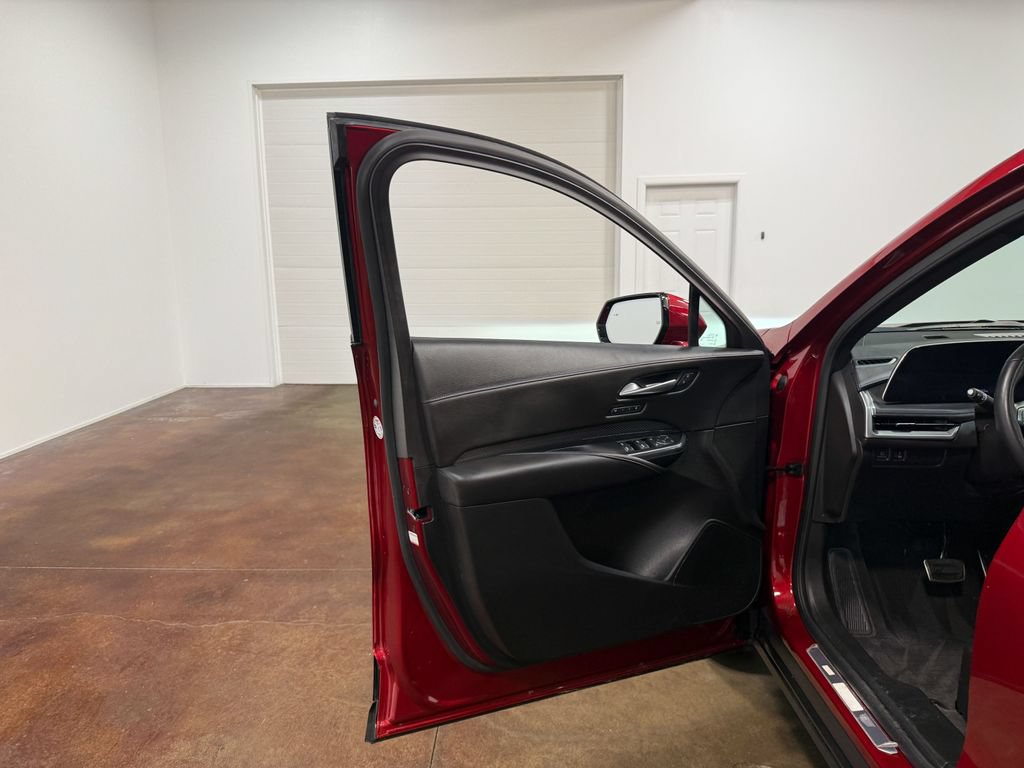 Used 2025 Cadillac XT4 Sport w/ LPO, Floor Liner Package AWD/4WD image 55