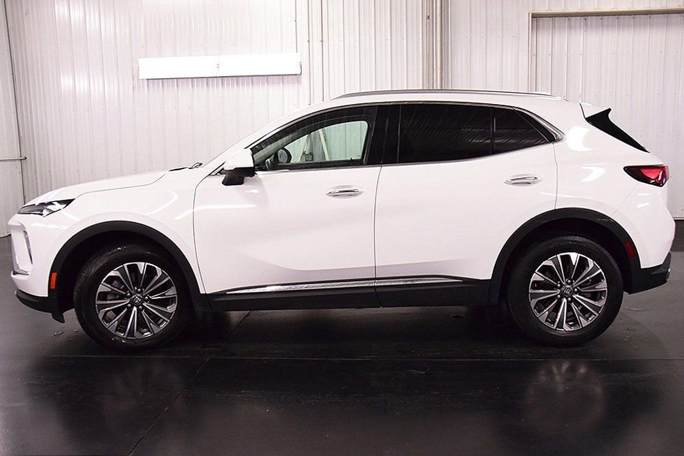 Used 2024 Buick Envision Preferred image 4