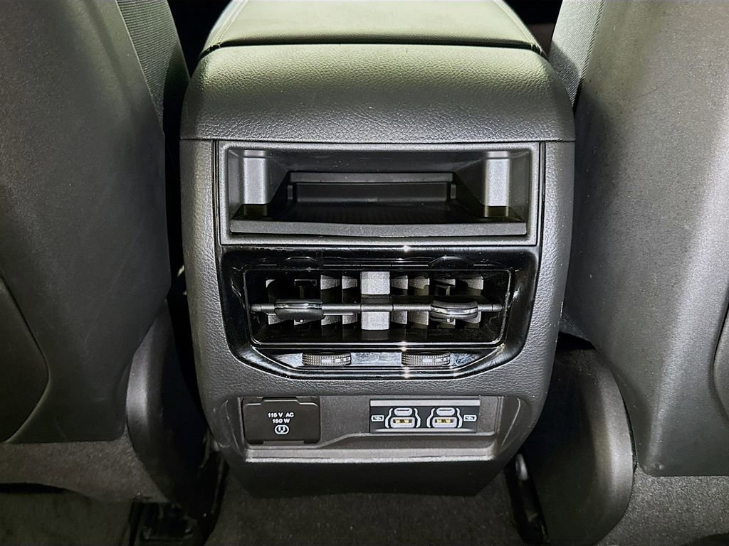 Used 2023 Jeep Grand Cherokee Altitude image 23