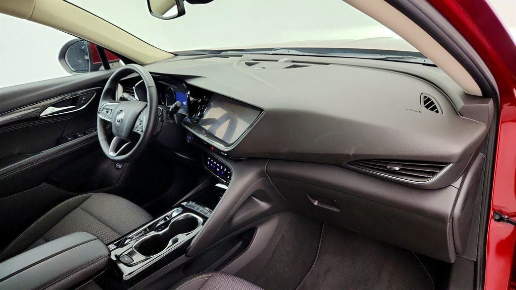 Used 2022 Buick Envision Preferred FWD image 23