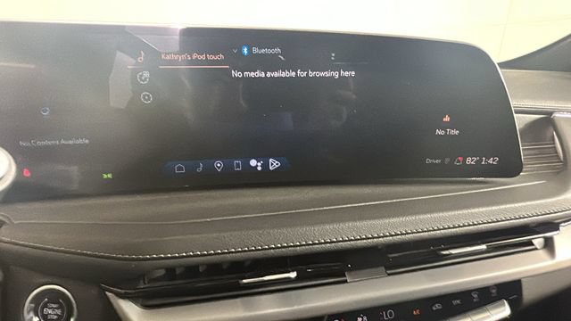 Used 2024 Cadillac XT4 Premium Luxury AWD/4WD image 19