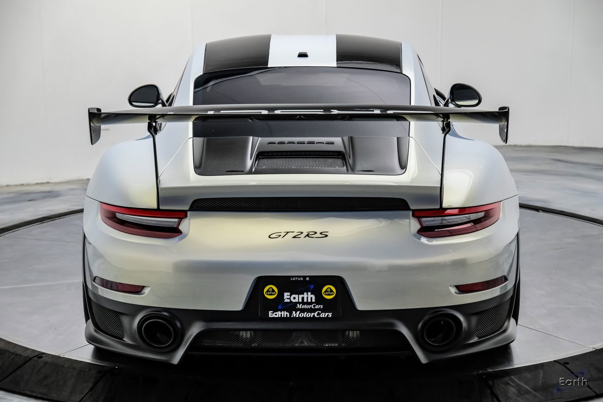 Used 2018 Porsche 911 GT2 RS w/ Weissach Package RWD image 16