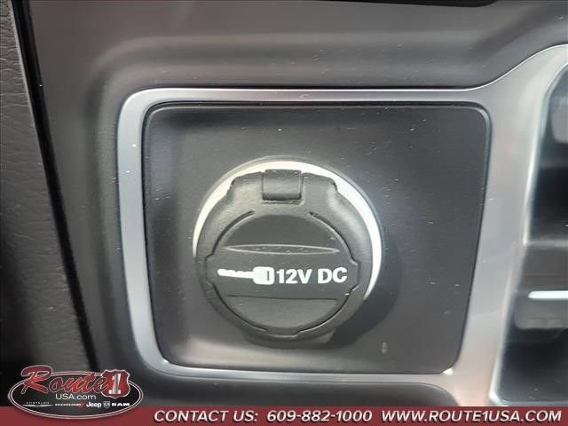 Used 2022 Jeep Wrangler Unlimited Sahara AWD/4WD image 23